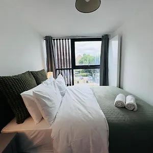 Apartment Ft5 Brick Lane, London